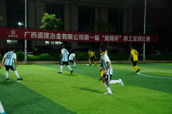 足球.jpg