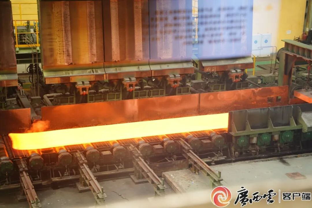 PP电子游戏冶金的钢铁出产线。 (2).png